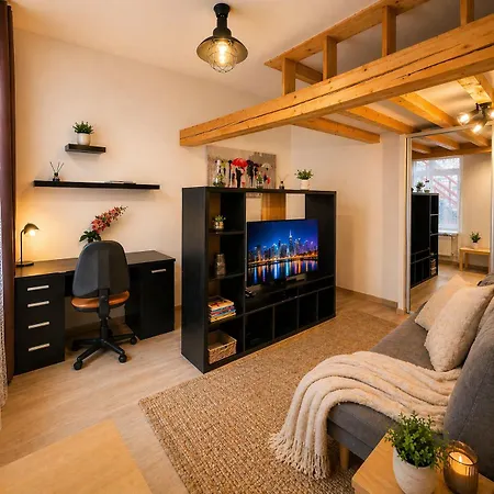 Appartement Two Level Old Town Loft Private Courtyard And Entrance *