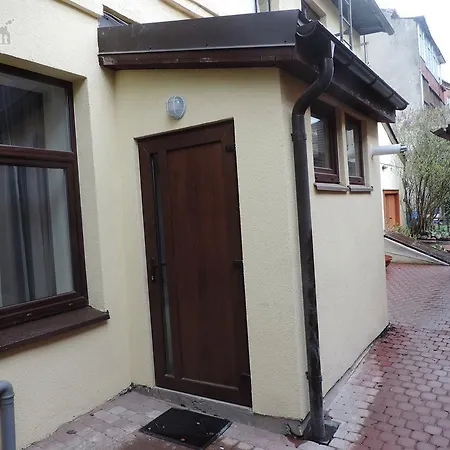 Two Level Old Town Loft Private Courtyard And Entrance