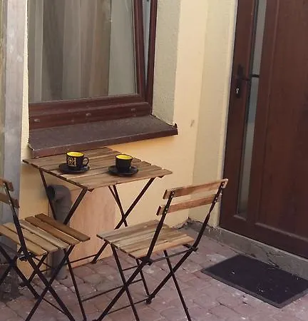 Appartement Two Level Old Town Loft Private Courtyard And Entrance Kaunas